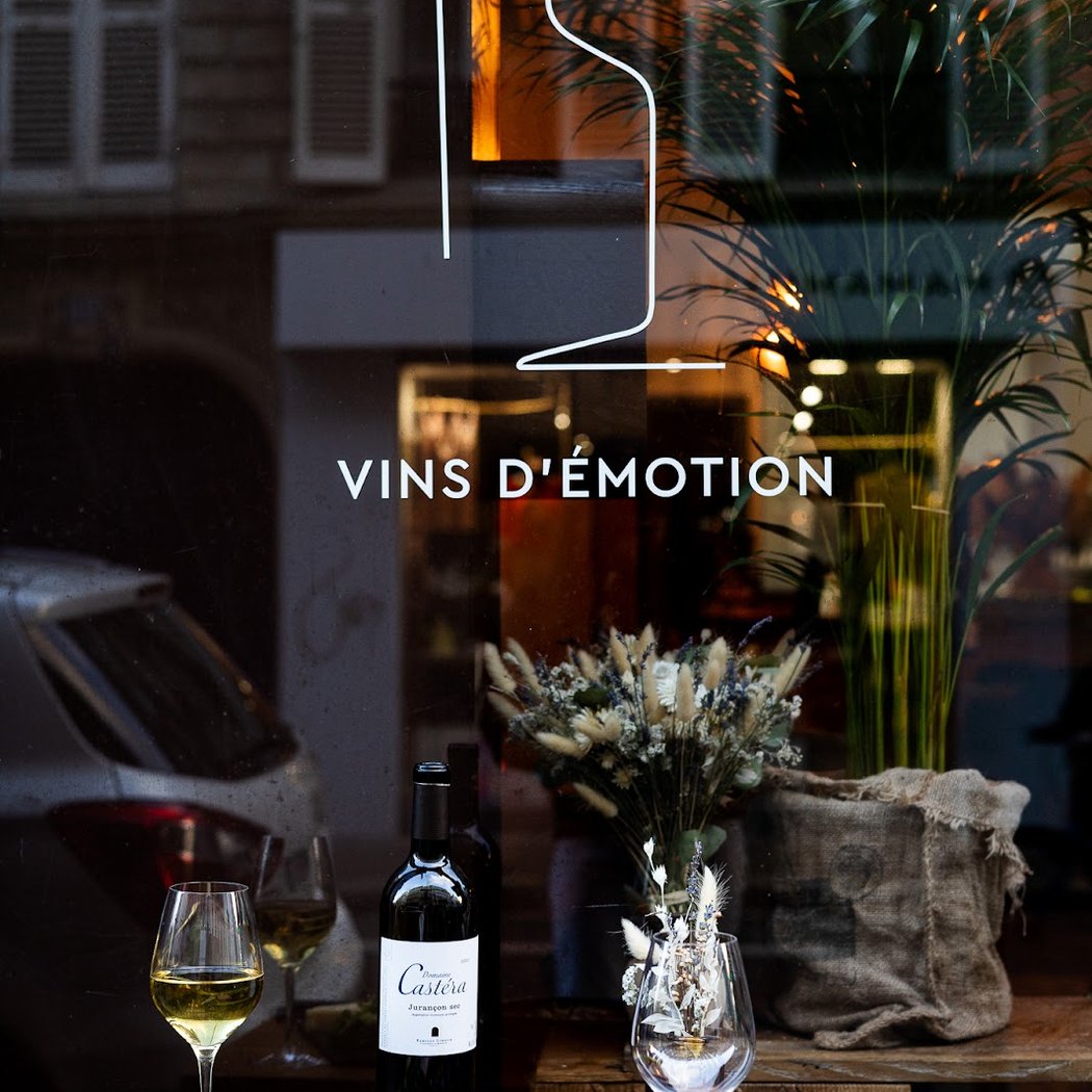 FOUDRE vins d'émotions - Cave à vins/cave à manger 1